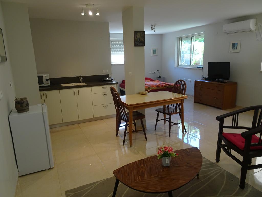Magnificent Studio In Zichron Yaakov Sea View And Garden Zikhron Ya‘akov Luaran gambar